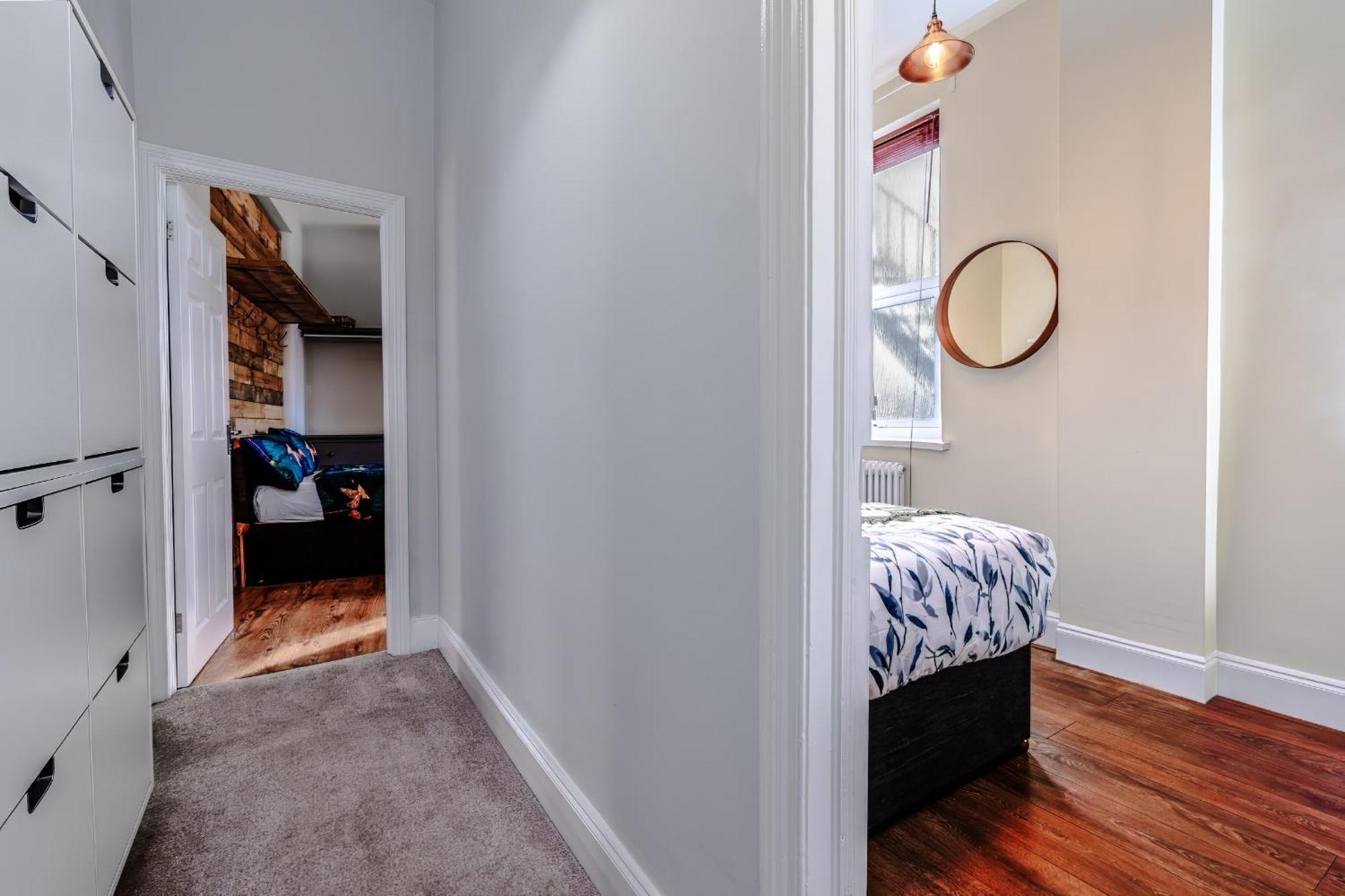 Modern Serviced Apartment: Views Of Village Center Μπρίστολ Εξωτερικό φωτογραφία
